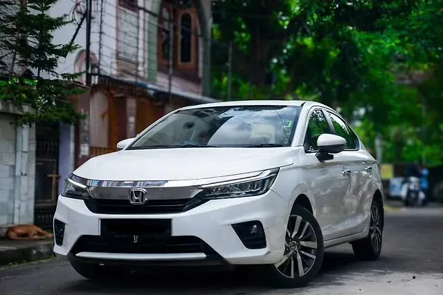 Honda City chauffeur-driven hire Mumbai - The Concoerge DMC