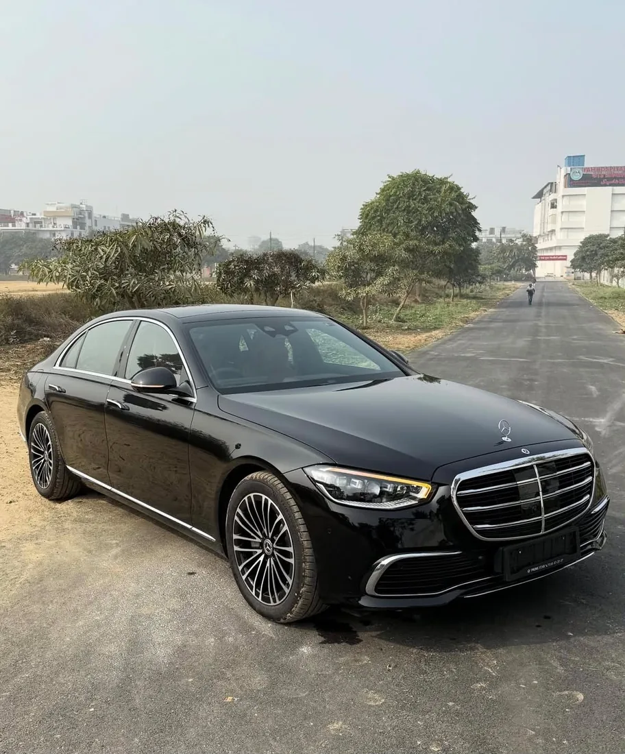 Mercedes-Benz S-Class chauffeur-driven hire Mumbai - The Concoerge DMC