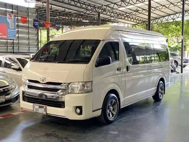 Toyota Hiace chauffeur-driven hire Mumbai - The Concoerge DMC