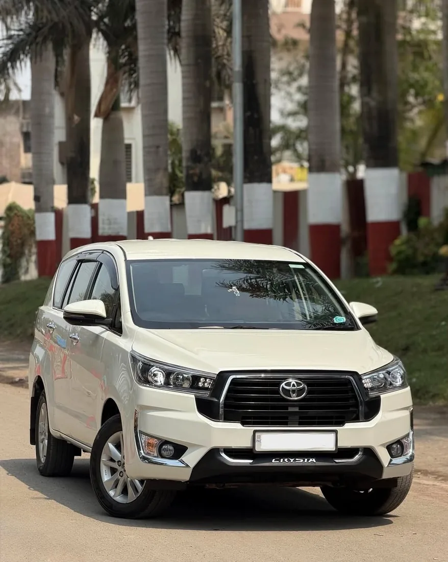 Toyota Innova Crysta chauffeur-driven hire Mumbai - The Concoerge DMC